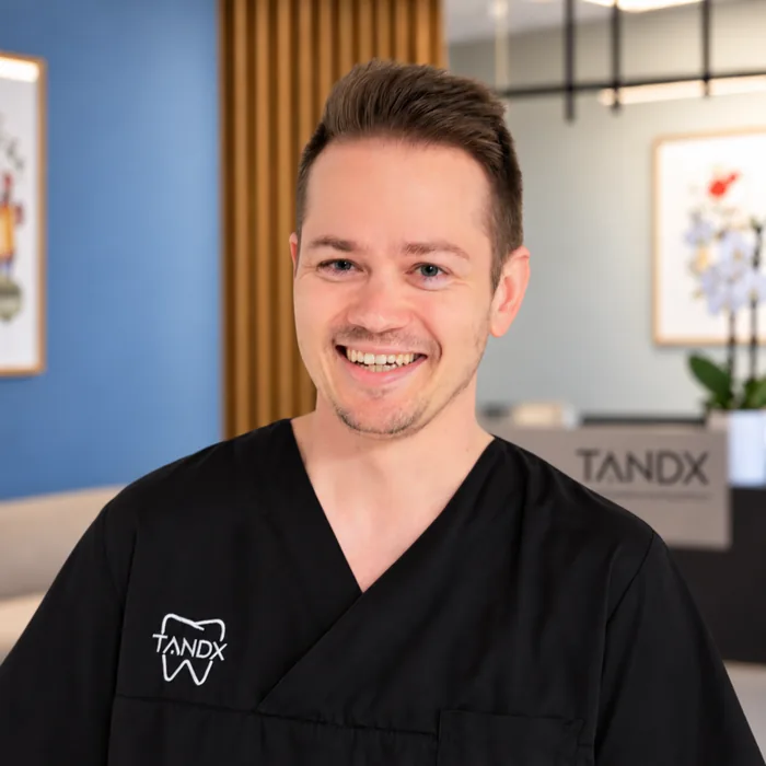 Tobias Jendeby, Tandläkare på Tandx i Kinna
